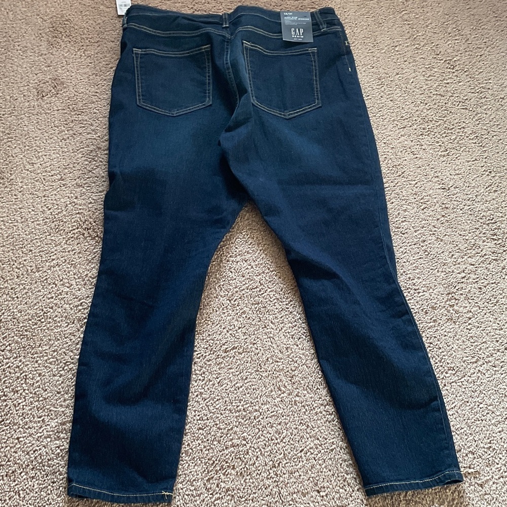 GAP Womens's Dark Blue Jeans NWT